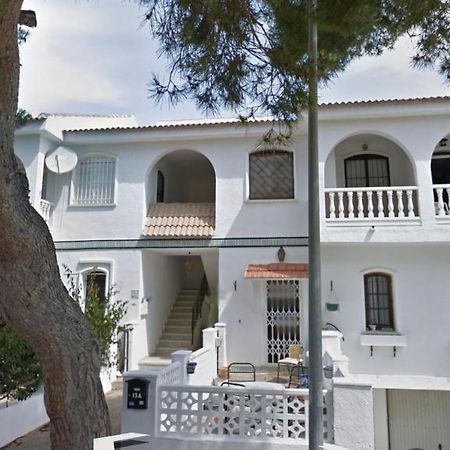 Orihuela Costa 2-Bedroom 1-Bath Renovated Vacation Rental On La Zenia Beach Exterior foto