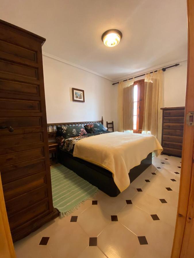 Orihuela Costa 2-Bedroom 1-Bath Renovated Vacation Rental On La Zenia Beach Exterior foto